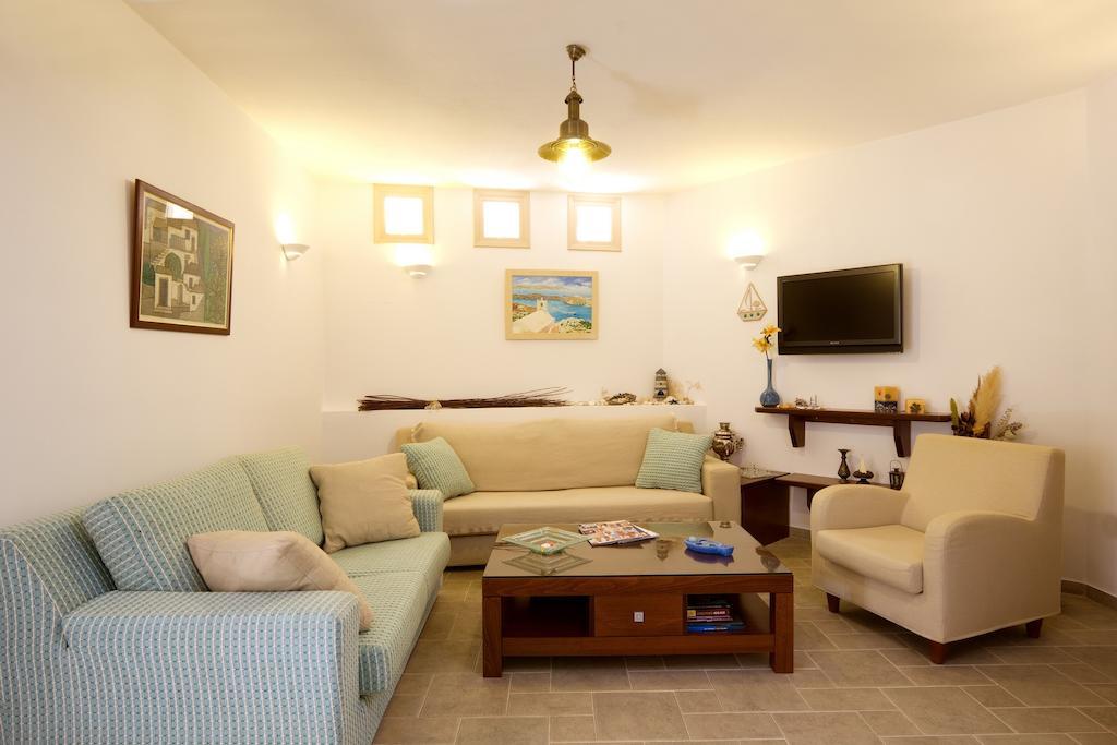 Galaxy Hotel Mylopotas Luaran gambar