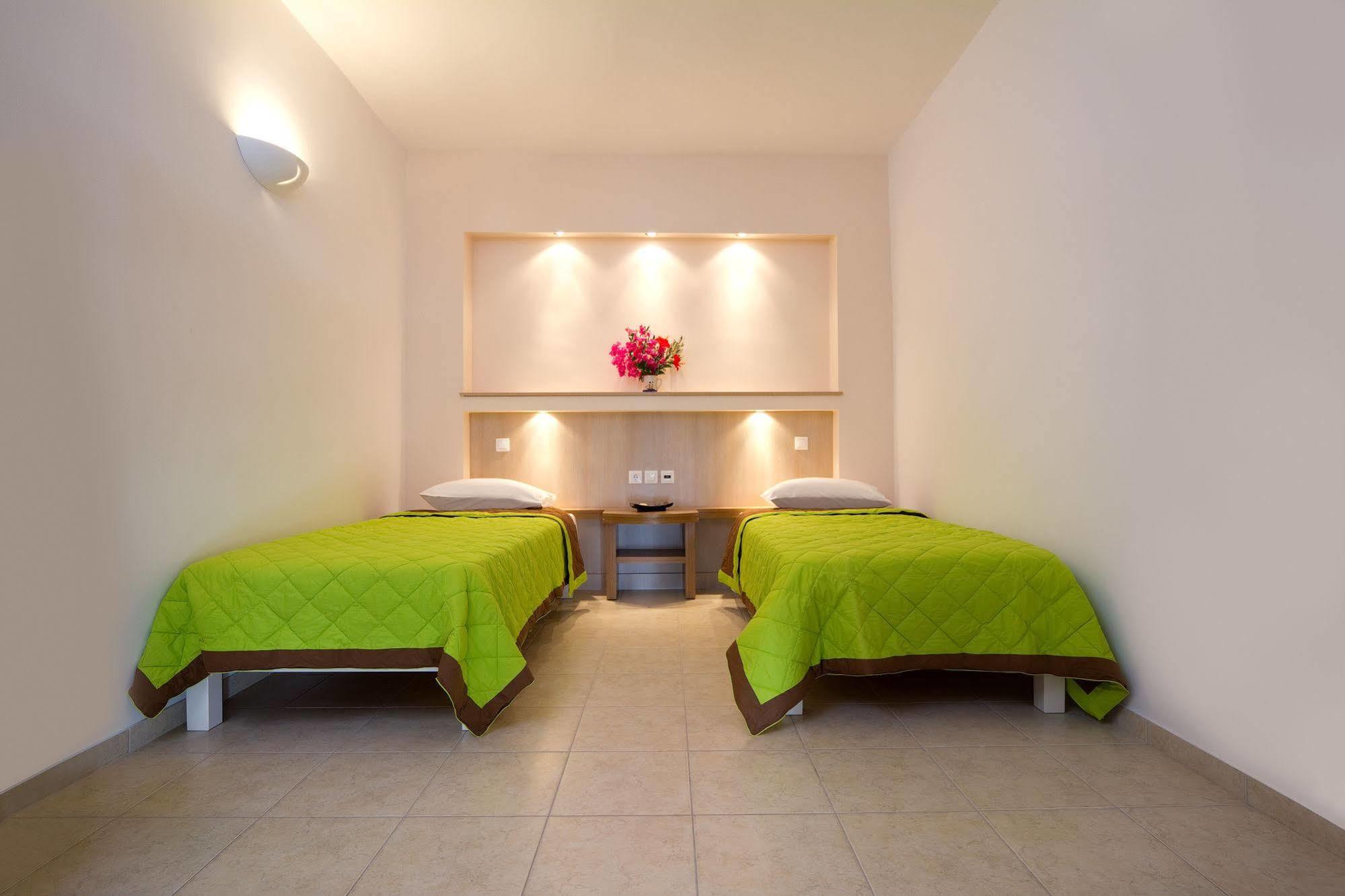 Galaxy Hotel Mylopotas Luaran gambar